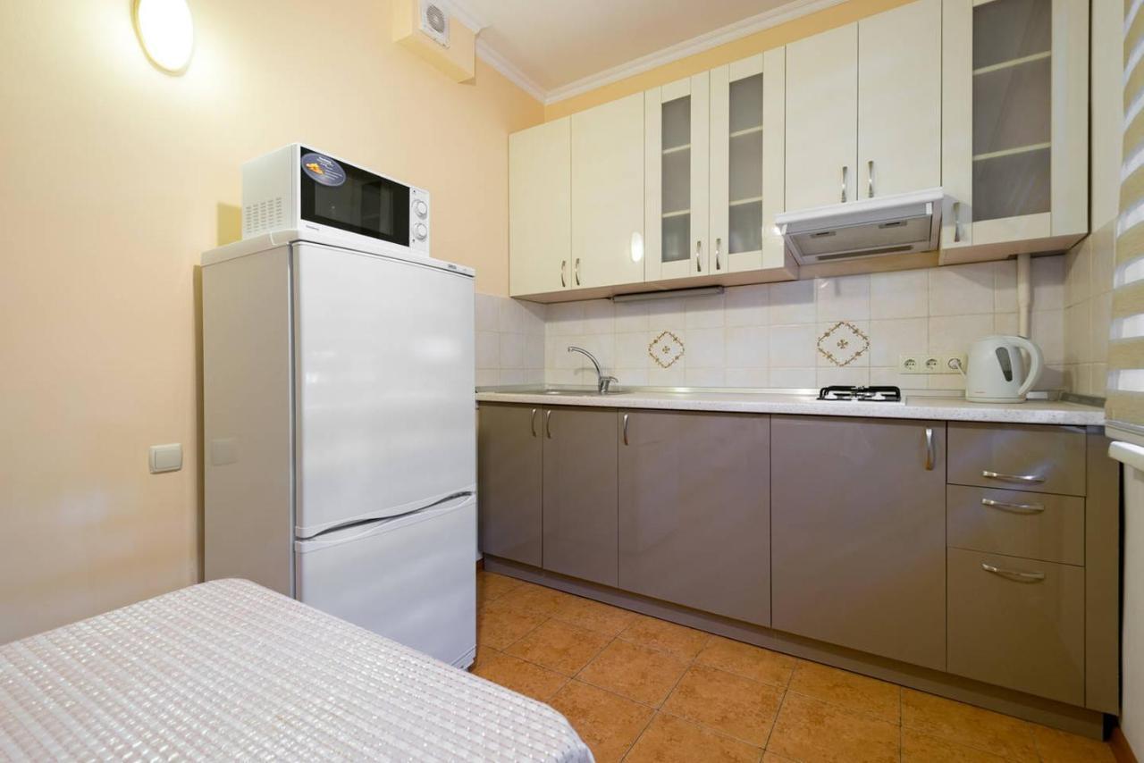 Nadezhda Apartment On Nauryzbay Batyra 37/1 Almatî Exterior foto
